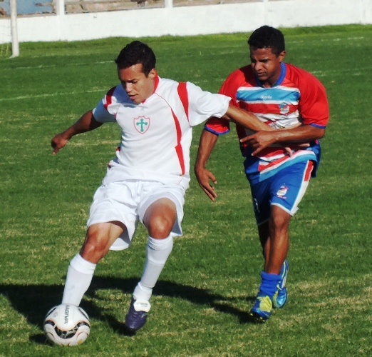 Coxim venceu a Portuguesa por 1 a 0 com gol de Clébinho nos acréscimos