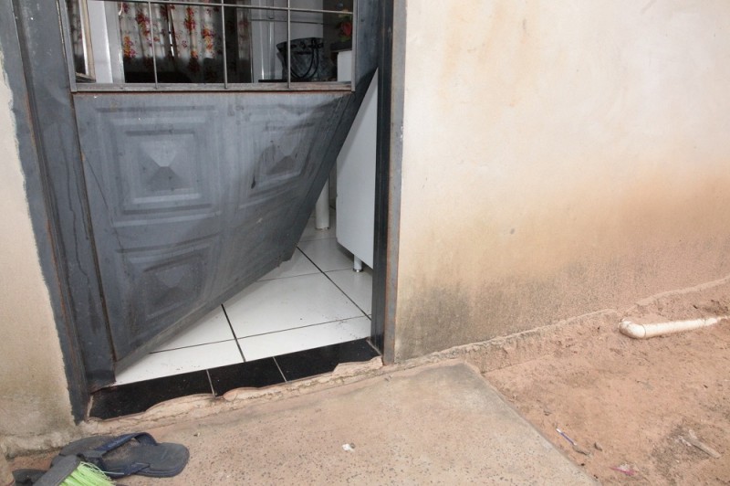 Ladrão arromba porta de casa em Coxim e rouba dinheiro de família comprar comida