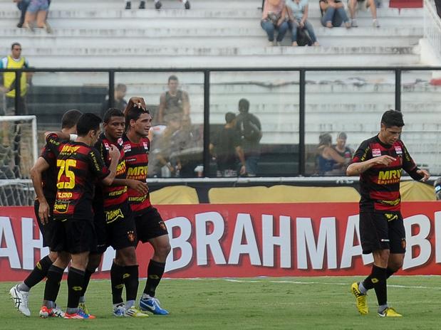Fora de casa, Sport amplia série negativa do Vasco e respira