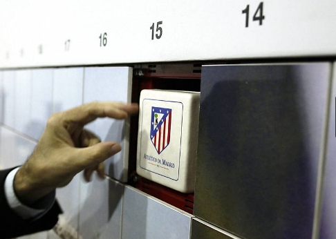 Atlético de Madri cobra R$ 9,5 mil para guardar cinzas de torcedores no estádio