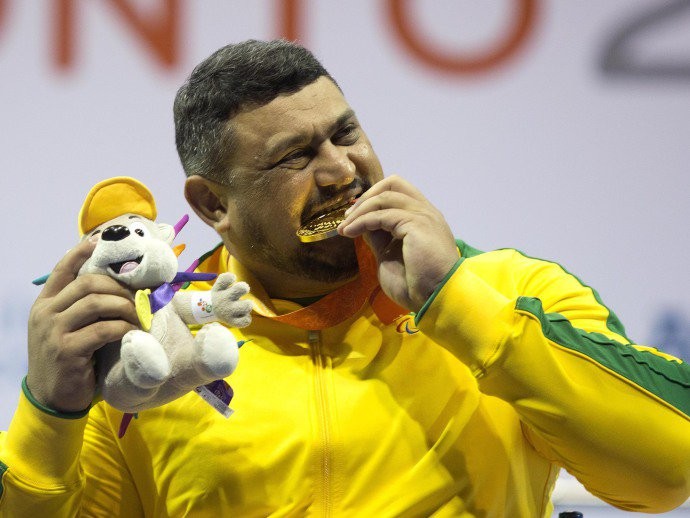 Morre halterofilista brasileiro campeão do Parapan de Toronto